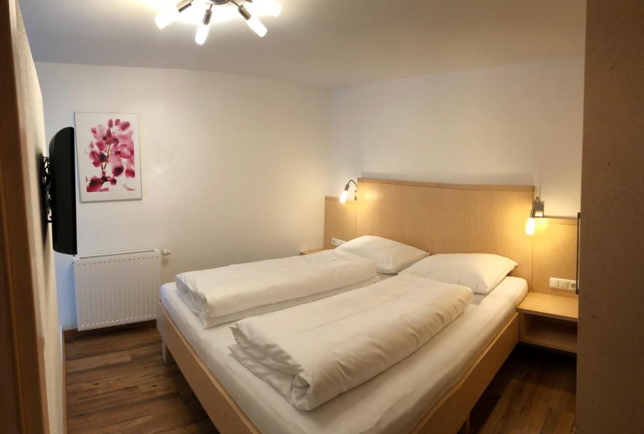 Hotel Garni Central - Zimmer - Studios - Apartments Капл Екстериор снимка